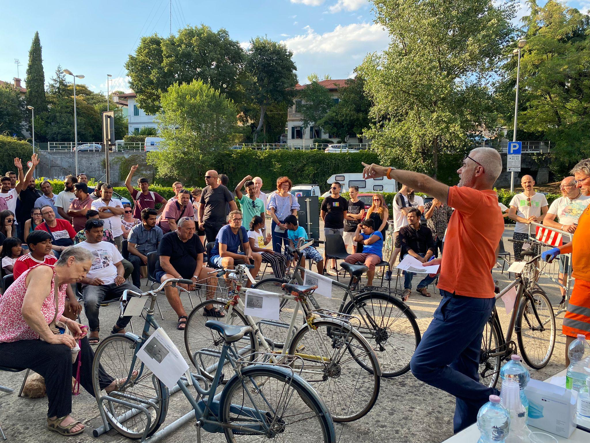 Copertina per All'asta le bici abbandonate, Monfalcone raccoglie oltre mille euro